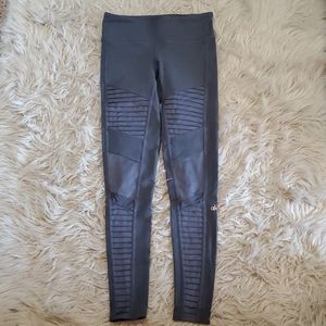 Alo Yoga Leggings